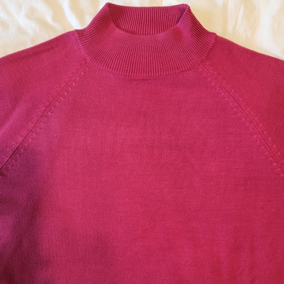 Kevo women light burgundy high collared 100% Silk lightweight sweater size small - Picture 14 of 14